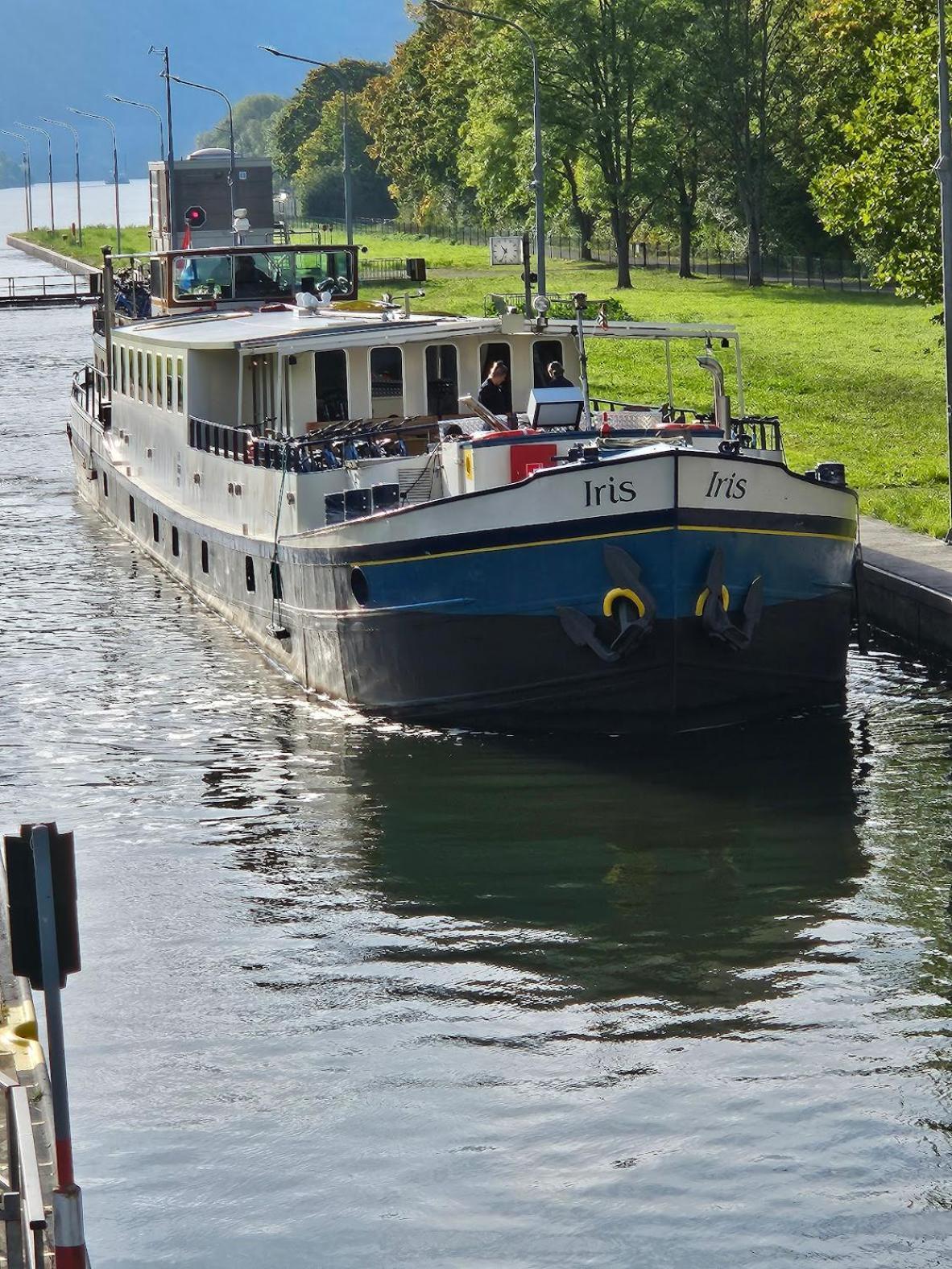 Hotelboat Iris Groninga Exterior foto